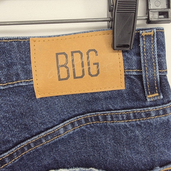 NWOT BDG Urban Outfitters Cowboy Jean 27 High Rise Straight Dark Wash - Picture 7 of 10